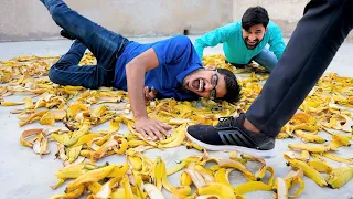 Is It Possible to Walk on Banana Peels? क्या केले के छिलके पर चला जा सकता है? DO NOT TRY