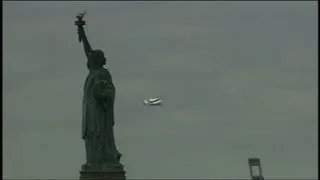 Shuttle Enterprise soars over New York on final flight