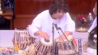 Ustad Zakir Hussain - Tintal Tabla Solo - Calcutta