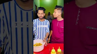 kesa Choona Lagaya 😂😂 Fries Kisko Pasand hain ?😂 Salman Noman❤️ #shorts