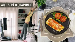 Organizando o quartinho da Helena + Desapegando de roupas + receita de crepioca