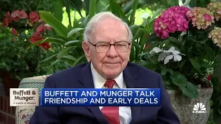 Warren Buffet and Charlie Munger discuss their friendship and early deals