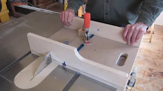 Small Crosscut Sled - Versatile and Precise with 5-cut method.
