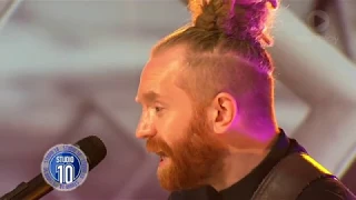 Newton Faulkner Performs 'Dream Catch Me' | Studio 10