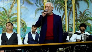 Кумыкская свадьба  поёт Ренат Юсупов дал жару