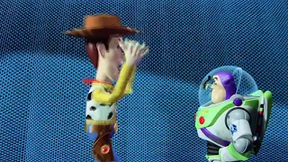 Toy Story (1995) - Woody vs Buzz / This is a perfect time to panic!