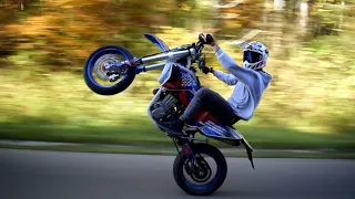 Supermoto escalation | Bikeporn | Wheelies