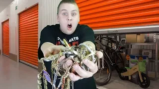 JEWELRY & GOLD FOUND IN STORAGE UNIT! I Bought An Abandoned Storage Unit! Storage Unit Finds!