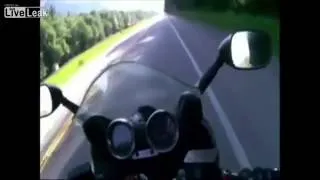 Motorcyle crashes into bear (Мотоцикл VS Медведь)