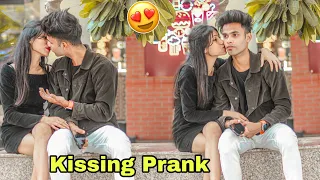 KISSING PRANK ON GIRLFRIEND ❤️💋