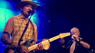 LIVE: "When The Levee Breaks". Ben Harper and Charlie Musselwhite at The Bowery Ballroom.