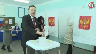 Сергей Рябухин взял открепительный, чтобы проголосовать в поселке Колхозный