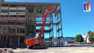 HITACHI ZAXIS 470 LCH Demolition / Abbruch Whirlpool Bauknecht Schorndorf, Germany, 23.06.2016.