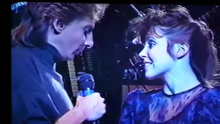 Barry Manilow sings with my niece Angie Riggs