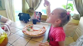 VLOG Masha ate a WHOLE pizza! 24 may 2018