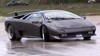 Lamborghini Diablo Trying to Drift!