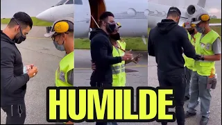 GUSTTAVO LIMA TEM ATO DE HUMILDADE E TIRA FOTO COM FÃS ANTES DE ENTRAR NO AVIÃO !!!