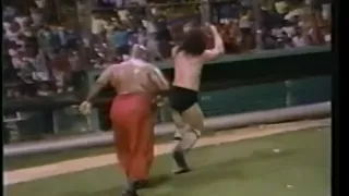 WWC: Carlos Colón & Abdullah The Butcher vs. Bruiser Brody & Stan Hansen (1984)