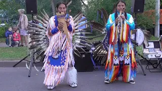 Fly away! Day of the city of Kolpino. Indians from Ecuador Runa Kay and Inty "Pakarina"