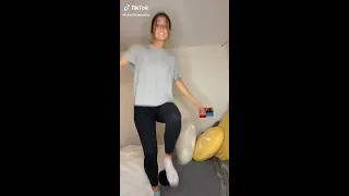 Charli D'Amelio dancing on her bed DOES SHE FALL Tiktok 😱😱