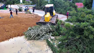 Working Going To Complete The Project With Dr51 Komatsu Dozer Filling Into Water