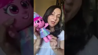 Trolls (lo que oculta en sus muñecas)