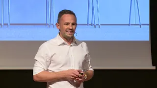 Talent do języków to mit. 3 kroki, żeby zostać poliglotą | Piotr Kruk | TEDxSGH