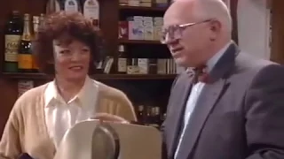 Coronation Street: 28th February 1994 (with Lynne Perrie's plastic surgery)