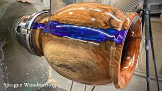 Woodturning - The Lightning Walnut Vase