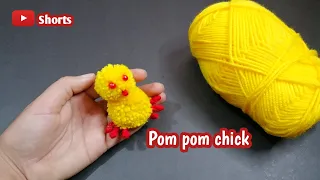 #Shorts Super Easy Pom Pom Chicken Making Idea with Fingers | DIY Pom Pom Chick | #Youtubeshorts