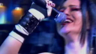 Evanescence - Bring Me To Life (Live TOTP June 2003)