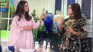 Nida yasir show/review of best Oriflame products