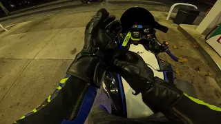 Yamaha R1 & R6 take a night ride