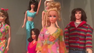 Barbie Rocks MOD Fashions!