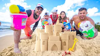 QUEM FAZ O MELHOR CASTELINHO DE AREIA NA PRAIA ??  🏝️ 🪣