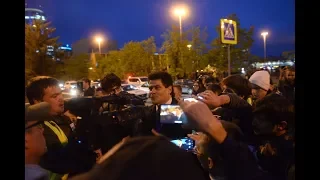 Прямой эфир со встречи мэра Екатеринбурга с протестующими защитниками сквера