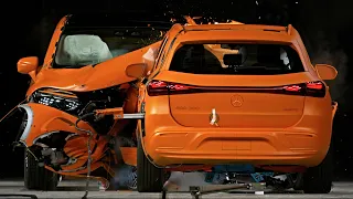 SMALL vs BIG Electric SUV CRASH TEST | Mercedes EQA vs EQS