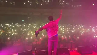 Pop Smoke Performs WAR Live On Stage