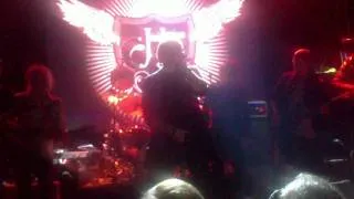 Jimi Jamison (Survivor) - Eye Of The Tiger (Madrid, 16-10-2010)