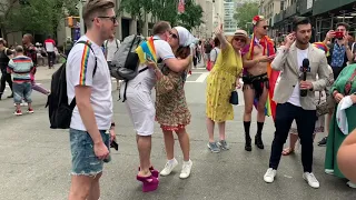 У гей-прайді в Нью-Йорку вперше взяла участь українська колона