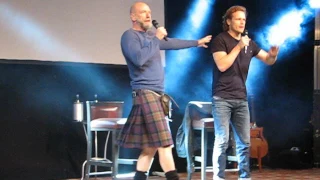 JIBLAND - Graham dancing