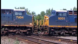 CSX Dash 8 and Dash 9 in the YN3 Paint