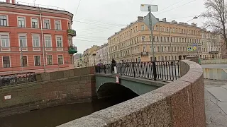 Санкт Петербург.Прогулка в дождливую погоду по проспекту Римского -Корсакова.
