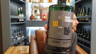 AN OUTSIDER PRETENDING TO BE ONE OF THE BOYS! PORT CHARLOTTE 10 REVIEW