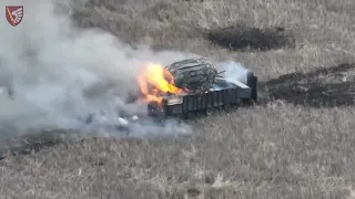 5 танків і 4 БМП окупантів знищили Миколаївські десантники в одному бою