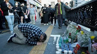 Давка в Сеуле: скорбь по погибшим