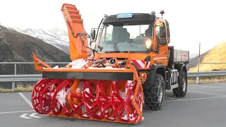 The Unimog in winter - fighting snow