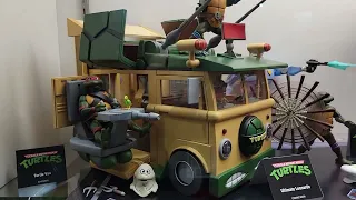 NECA Teenage Mutant Ninja Turtles Walk-Through at San Diego Comic Con 2023!