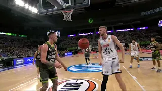 Jock Landale Posts 27 points & 11 rebounds vs. South East Melbourne Phoenix