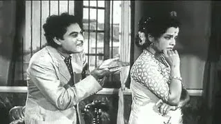 Kishore Kumar, Usha Kiran, Adhikar - Romantic Comedy Scene 14/22